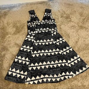 H&M Geometric Print Dress | 10